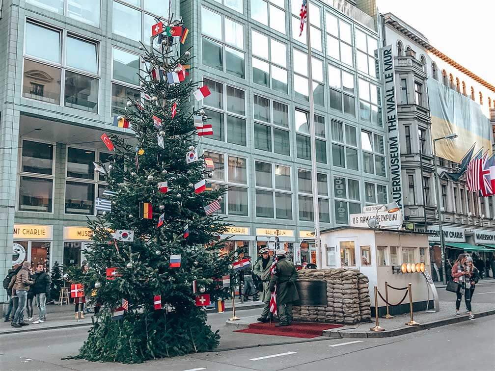 Checkpoint Charlie navidad Berlin